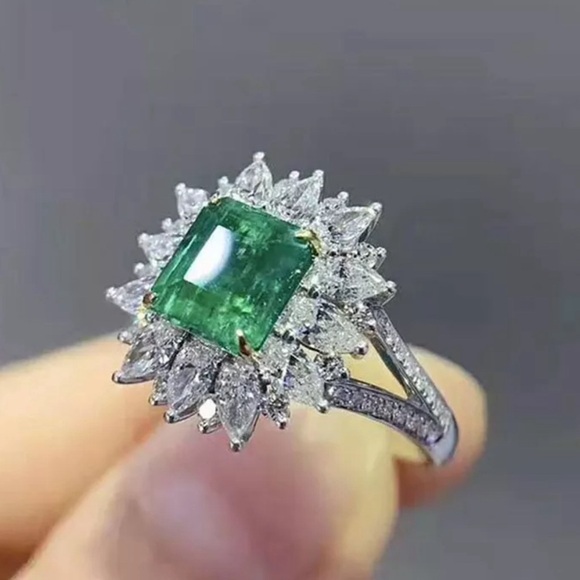 BRIDAL WEDDING ENGAGEMENT RINGS - Picture 2 of 4